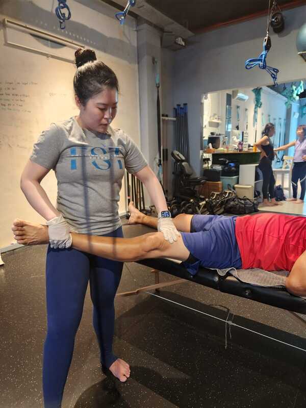 stretching chronic pain in jakarta stretch therapy fst